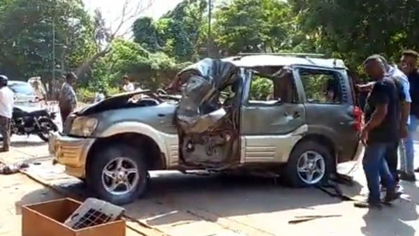 Mahindra Scorpio SUV Crash