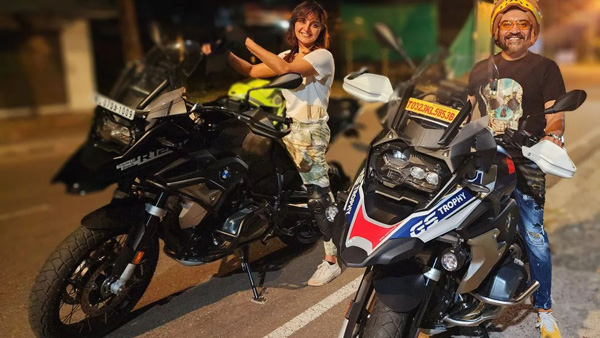 Manju Warrier and Soubin Shahir night bike ride Manju Warrier and Soubin Shahir night bike ride