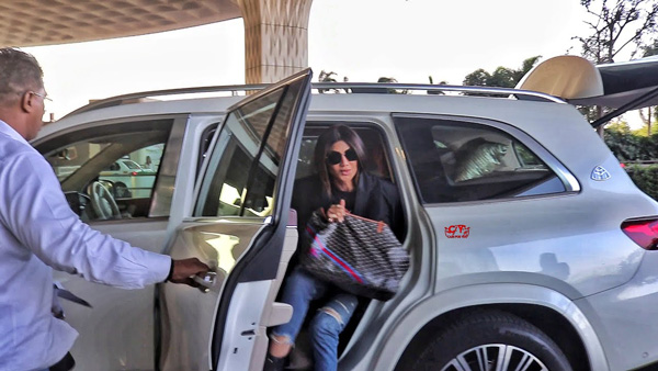 shilpa shetty mercedes maybach gls 600