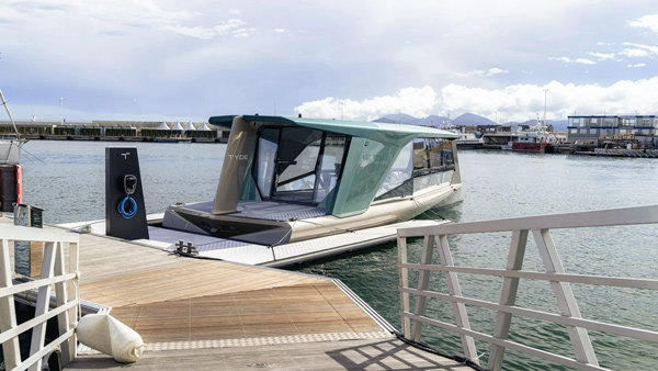 Bmw tyde electric boat in charging station