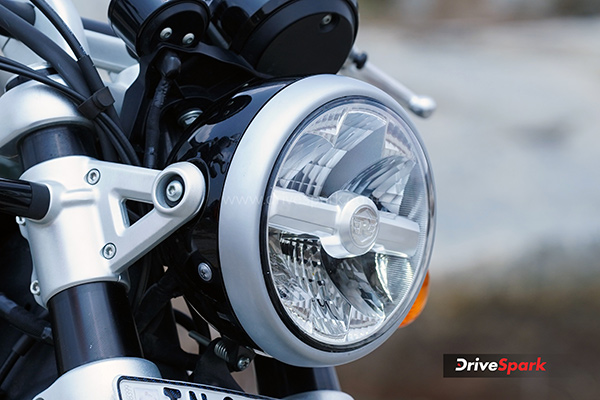 Royal enfield super meteor 650 review headlamp