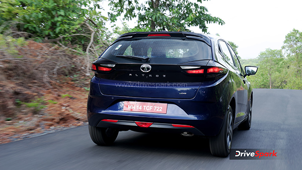 Tata altroz icng rear action shot