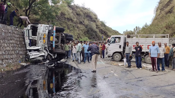 Truck Crushes Hyundai Creta