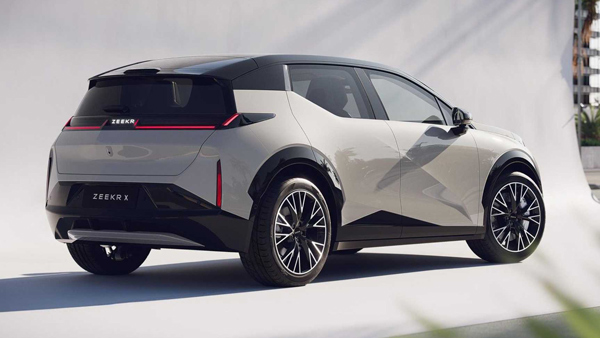 Zeekr x rear view