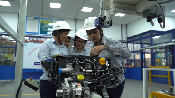 india vehicles manufacture numbers 2.7 crores