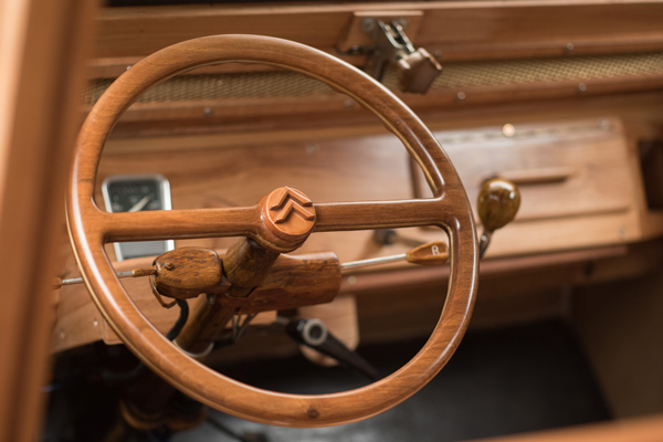 Citroen 2cv wooden interior