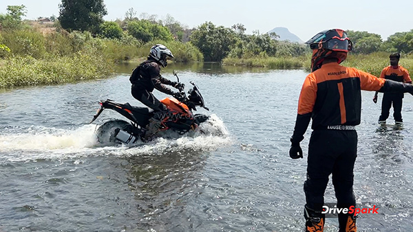 ktm 390 adventure sw & x Review