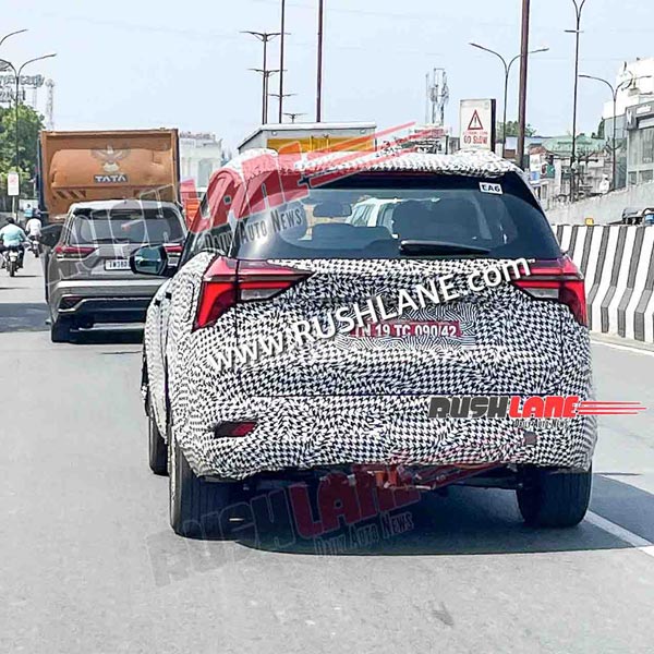 Mahindra XUV 700 Electric Testing