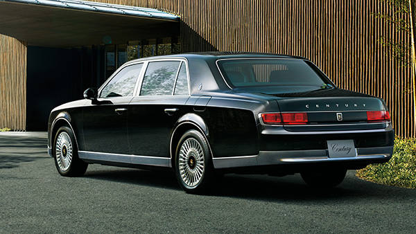 Toyota century rear view