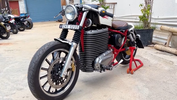 1985 Royal enfield bullet converted into e-bike