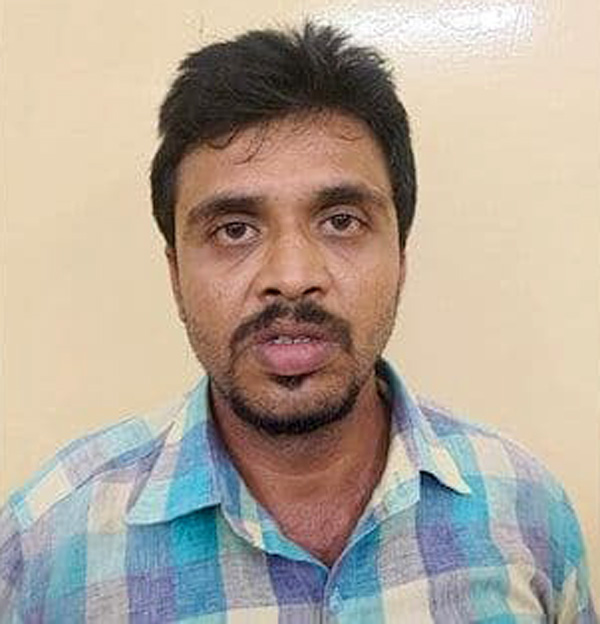 fake train ticket selling man arrested