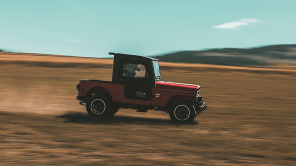 Mahindra roxor running shot
