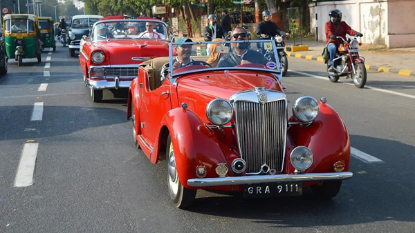 mg vintage car road trip