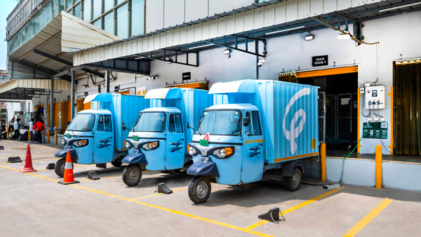 amazon electric delivery fleet vehicles