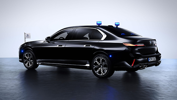 bmw i7 protection unveiled