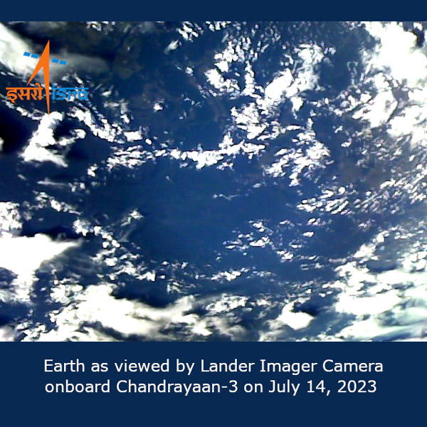 chandrayaan 3 moon photo