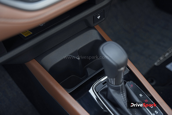 Honda elevate centre console cup holder