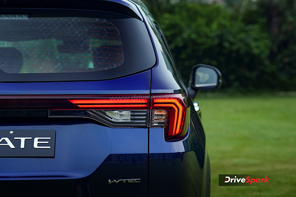 Honda elevate tail lamp