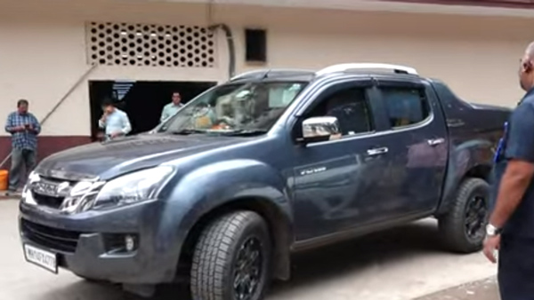 Jackie shroff isuzu v cross