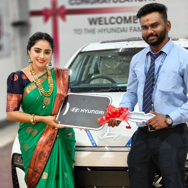 kannada serial actress buys verna