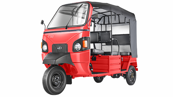Mahindra e alfa super rickshaw front view