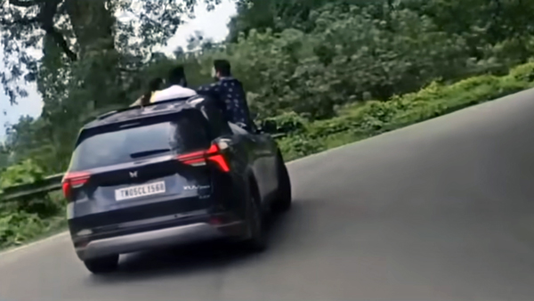 mahindra xuv700 passengers traveled dangerously