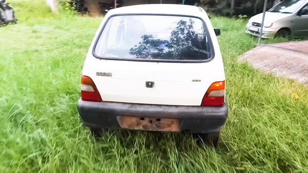 Maruti 800 electric car rear