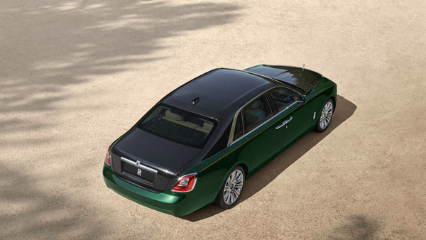 Rolls royce ghost extended rear