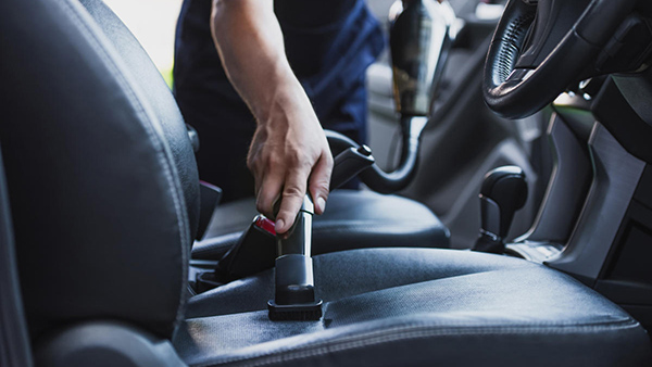 vacuum cleaning tips for cars