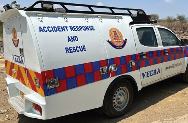 Isuzu s cab veera side view
