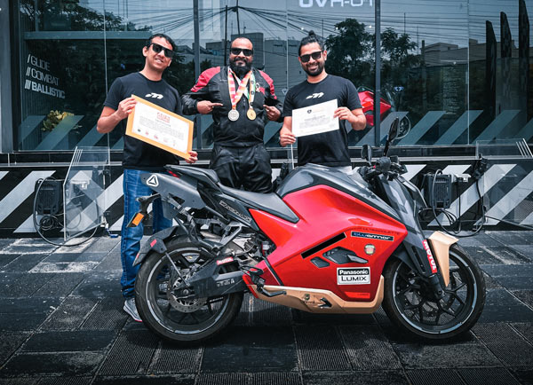 man covers 6727km in f77