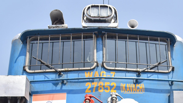 types of horns used in trains