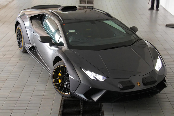 Lamborghini Huracan Sterrato