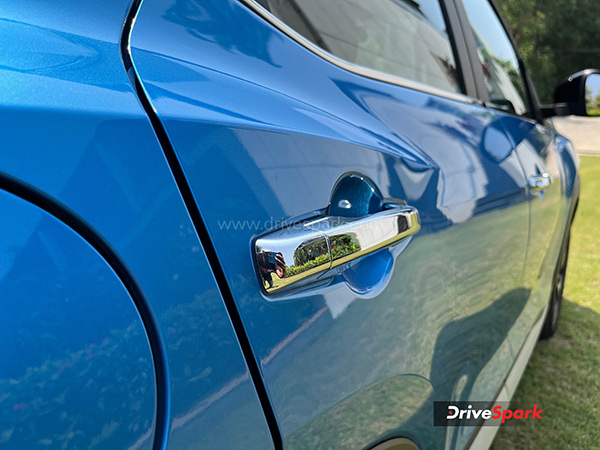 Nissan magnite ez shift display door handle