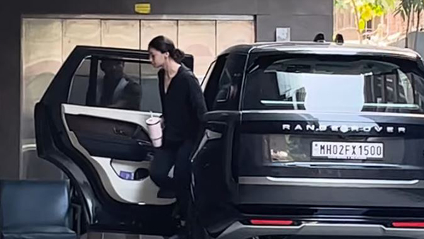 Alia Bhatt Spotted In Land Rover Range Rover Alia Bhatt Spotted In Land Rover Range Rover