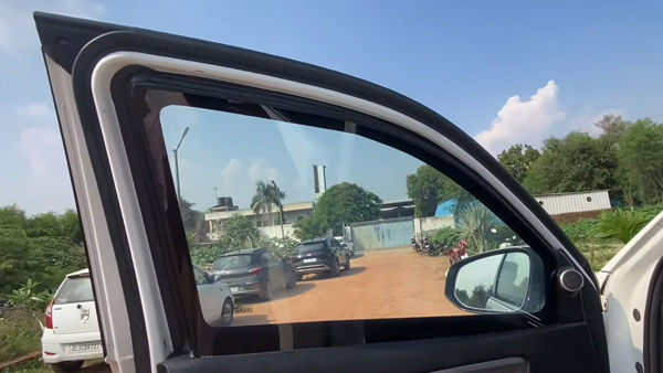 Bulletproof toyota fortuner window
