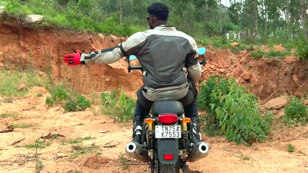 hand signals in bike ride