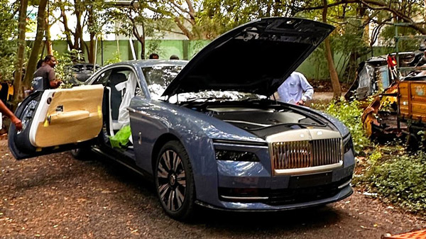 rolls royce spectre in chennai