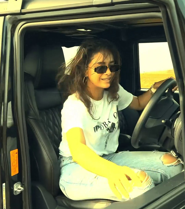keerthy suresh drives mahindra thar