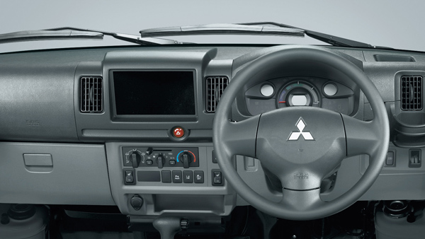 Mitsubishi minicab dashboard