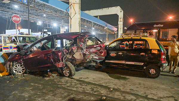 car collided at toll plaza