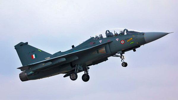 narendra modi sortie on tejas