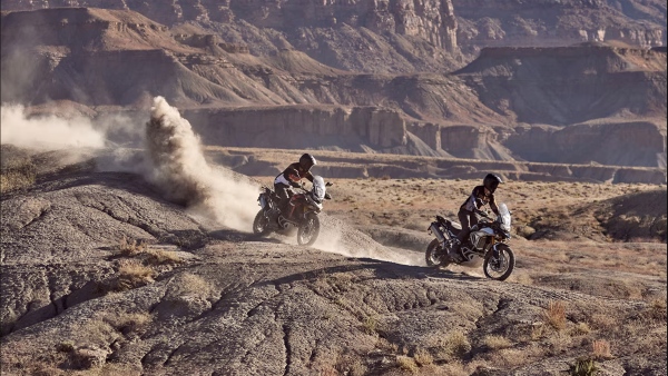 Triumph tiger 900 ride