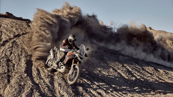 Triumph tiger 900 off roading