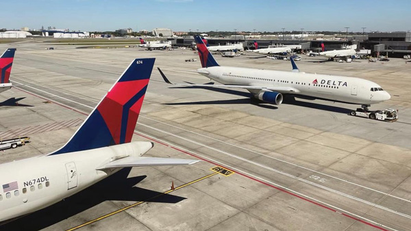 kohli traveled in economy class