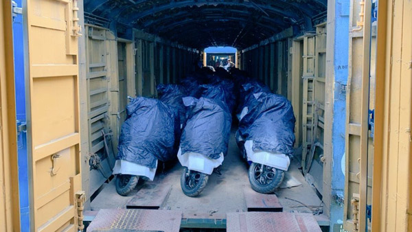 Bike transfer via rail