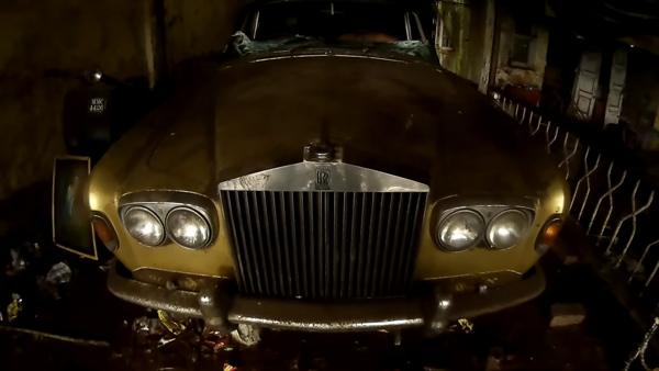 ghosted rolls royce car