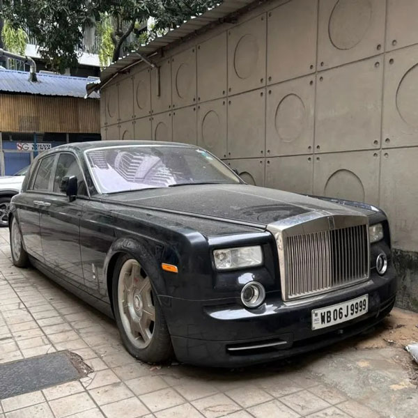 Abandoned rolls royce phantom