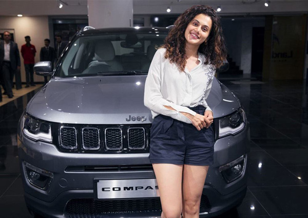actress taapsee pannu car collection