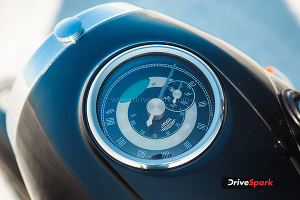 Jawa 350 instrument cluster